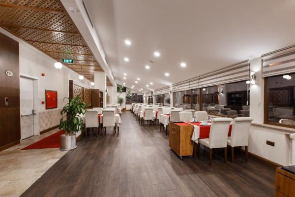Sera Lake Resort Hotel Spa & Aparts