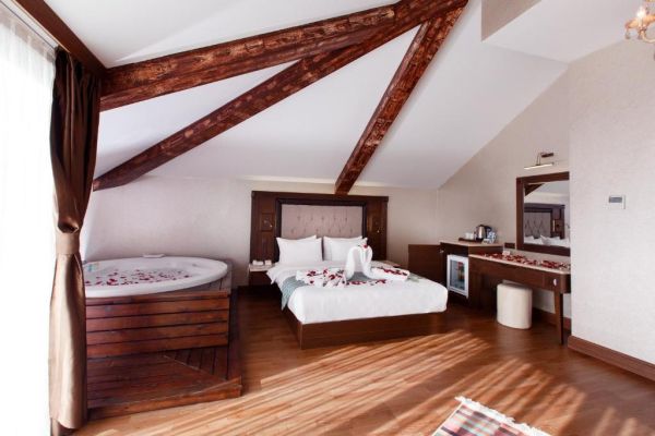 Sera Lake Resort Hotel Spa & Aparts