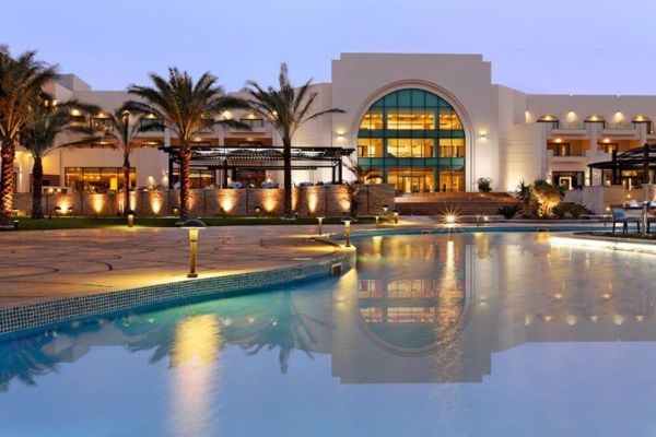 منتجع وسبا موفنبيك ووتر بارك سوما باي