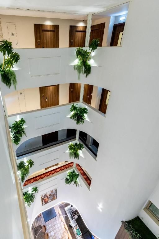 leonardo boutique hotel larnaca