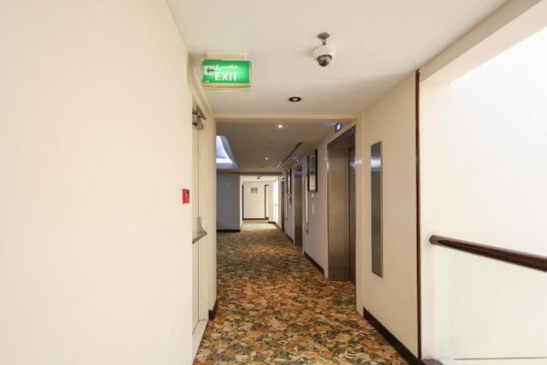 Aavri Hotel