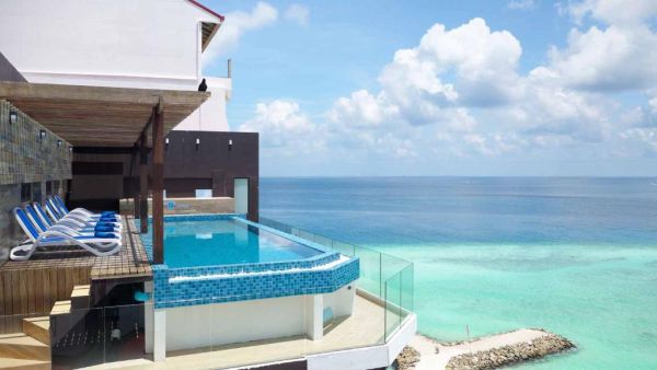 Arena Beach Hotel