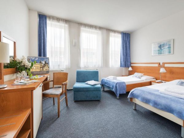 EA Hotel Populus