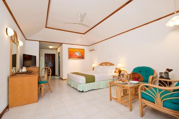 Paradise Island Resort & Spa