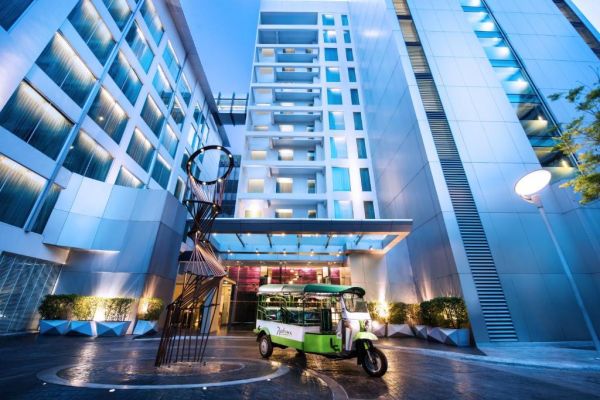Radisson Suites Bangkok