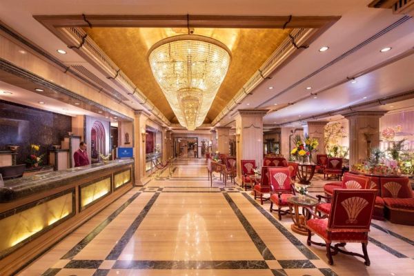 Sonesta St. George Hotel