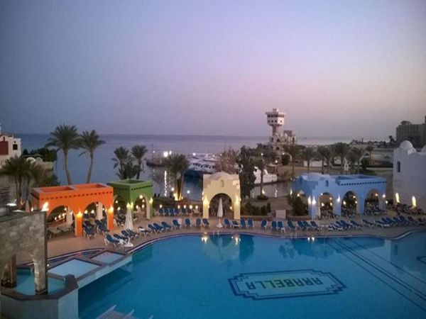 منتجع ارابيلا ازور