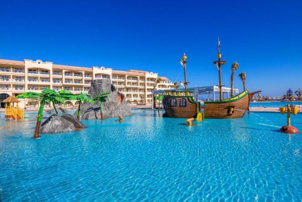 Albatros White Beach - By Pickalbatros