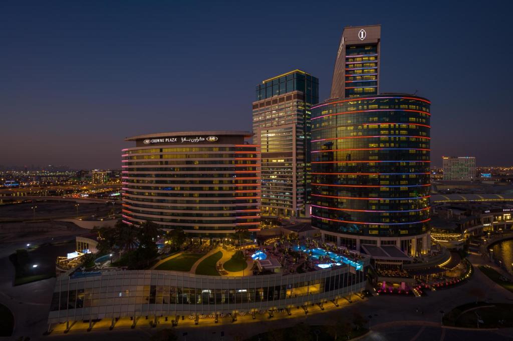 Crown plaza festival city