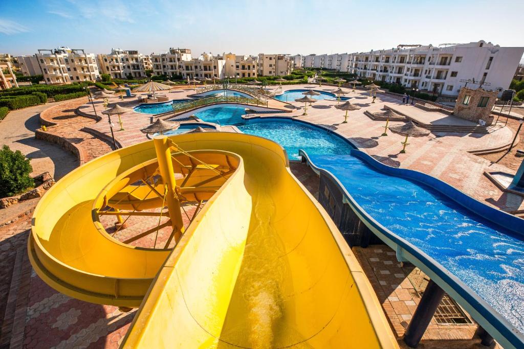 جولدن بيتش رأس سدر